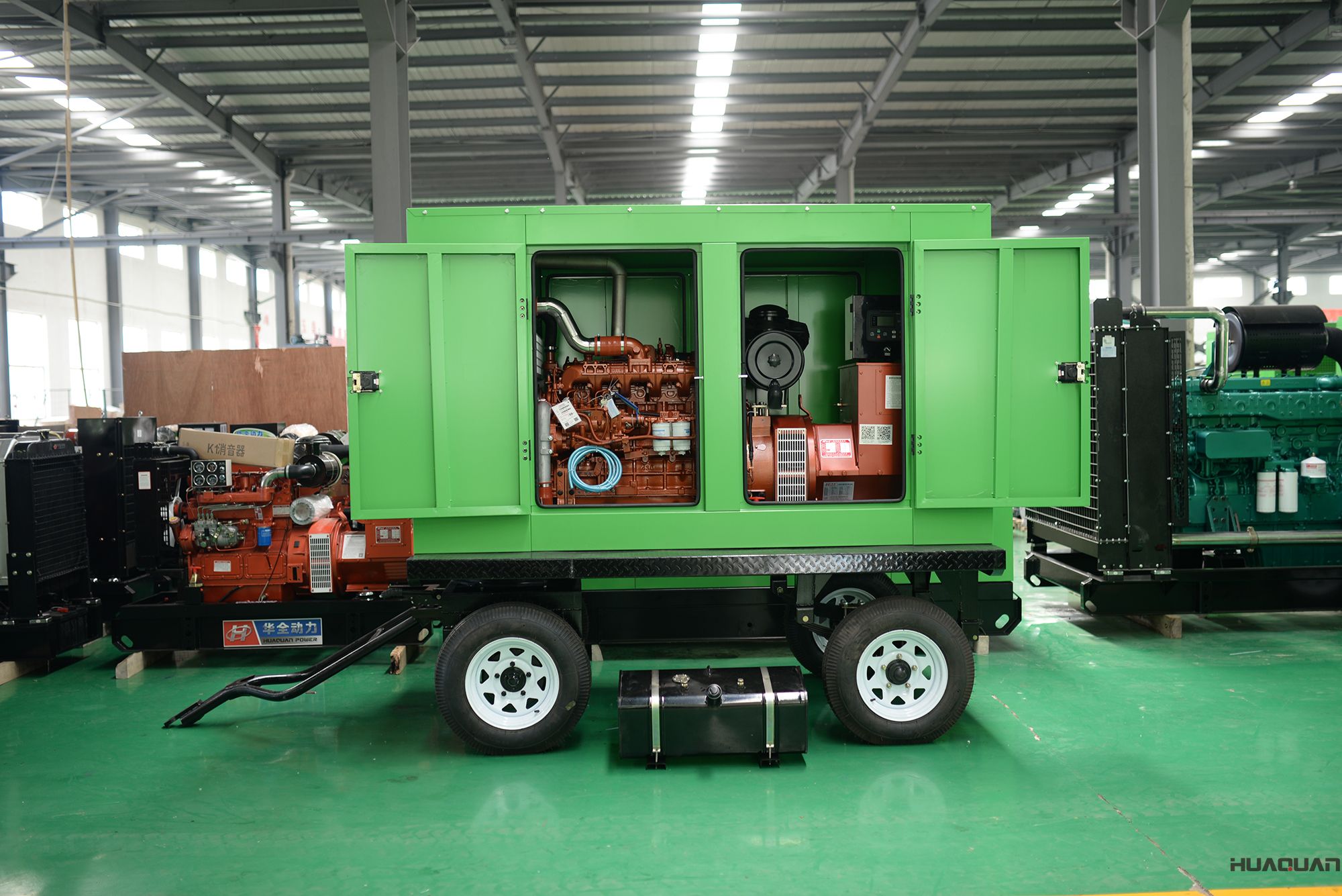 4月18日華全動(dòng)力100kw移動(dòng)拖車（含棚）發(fā)電機(jī)組發(fā)往濱州