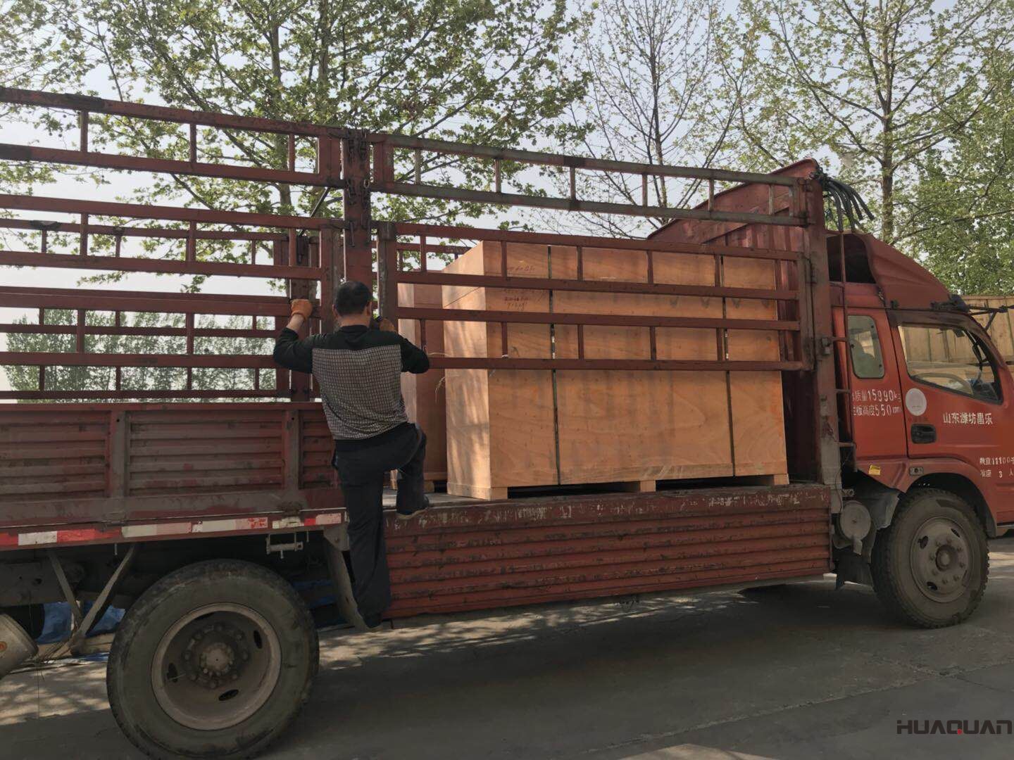 2018年4月19日華全動力120kw標配柴油發(fā)電機組發(fā)往湖北