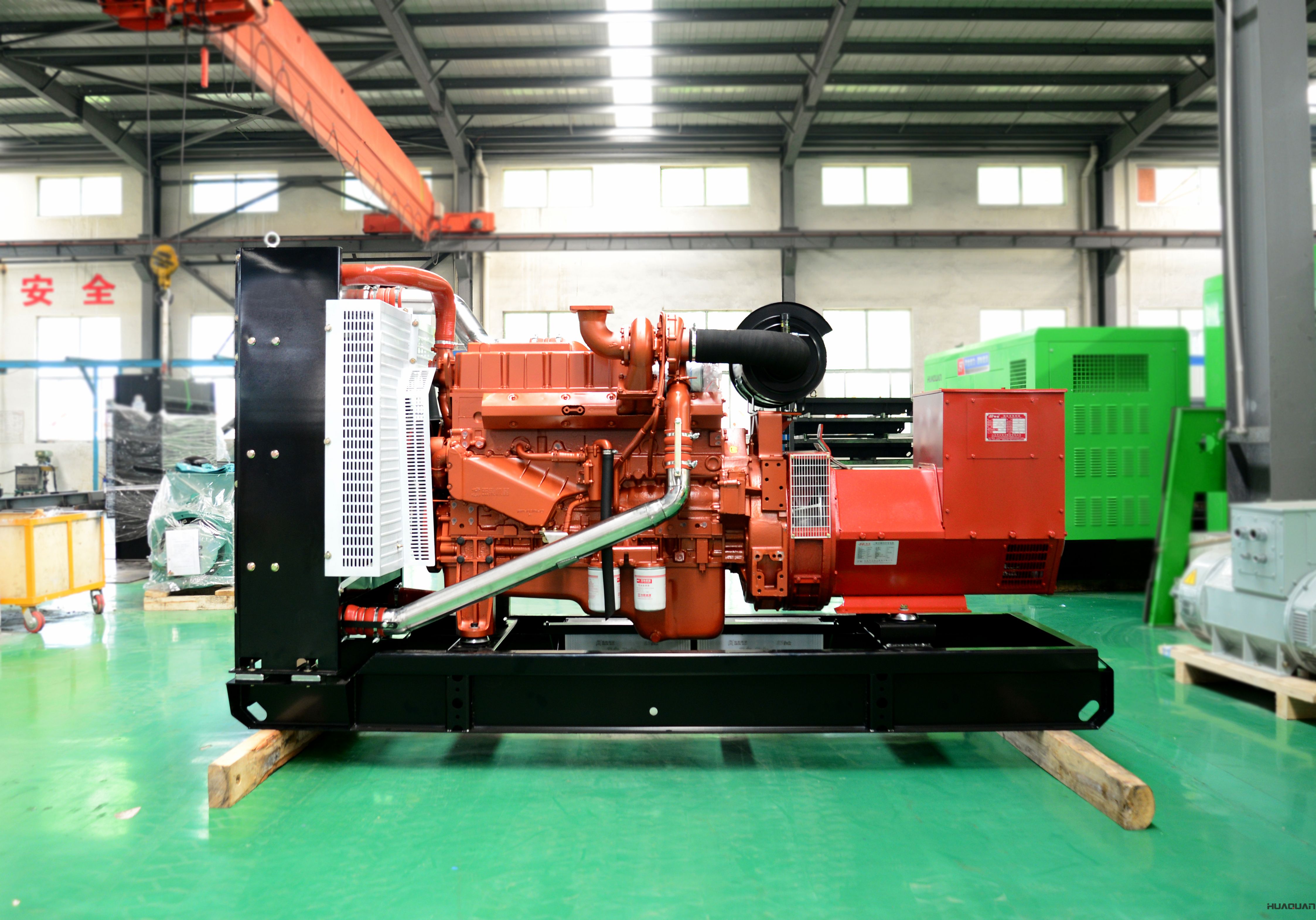 華全動力250kw箱式四保護柴油發(fā)電機組于2018年4月10日發(fā)貨