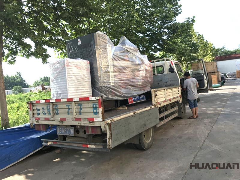 山東省臨沂市的一臺HQ400GF立柜四保護柴油發(fā)電機組發(fā)貨了，6.28