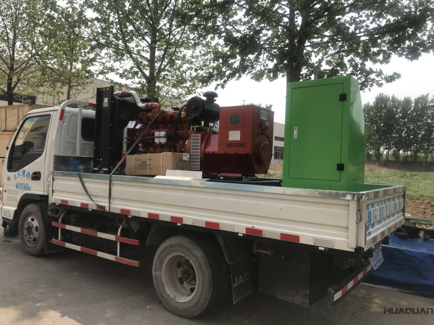 8月18日，一臺(tái)100kw自動(dòng)化柴油發(fā)電機(jī)組從華全動(dòng)力順利發(fā)往廣東