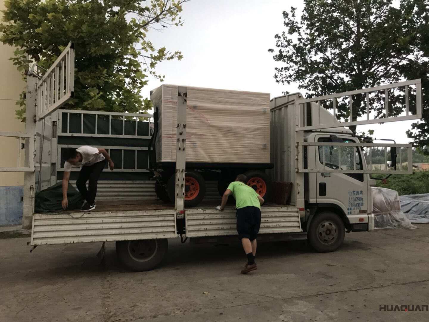 發(fā)貨了！9月7日一臺(tái)50kw移動(dòng)靜音拖車柴油發(fā)電機(jī)組已發(fā)往天津市