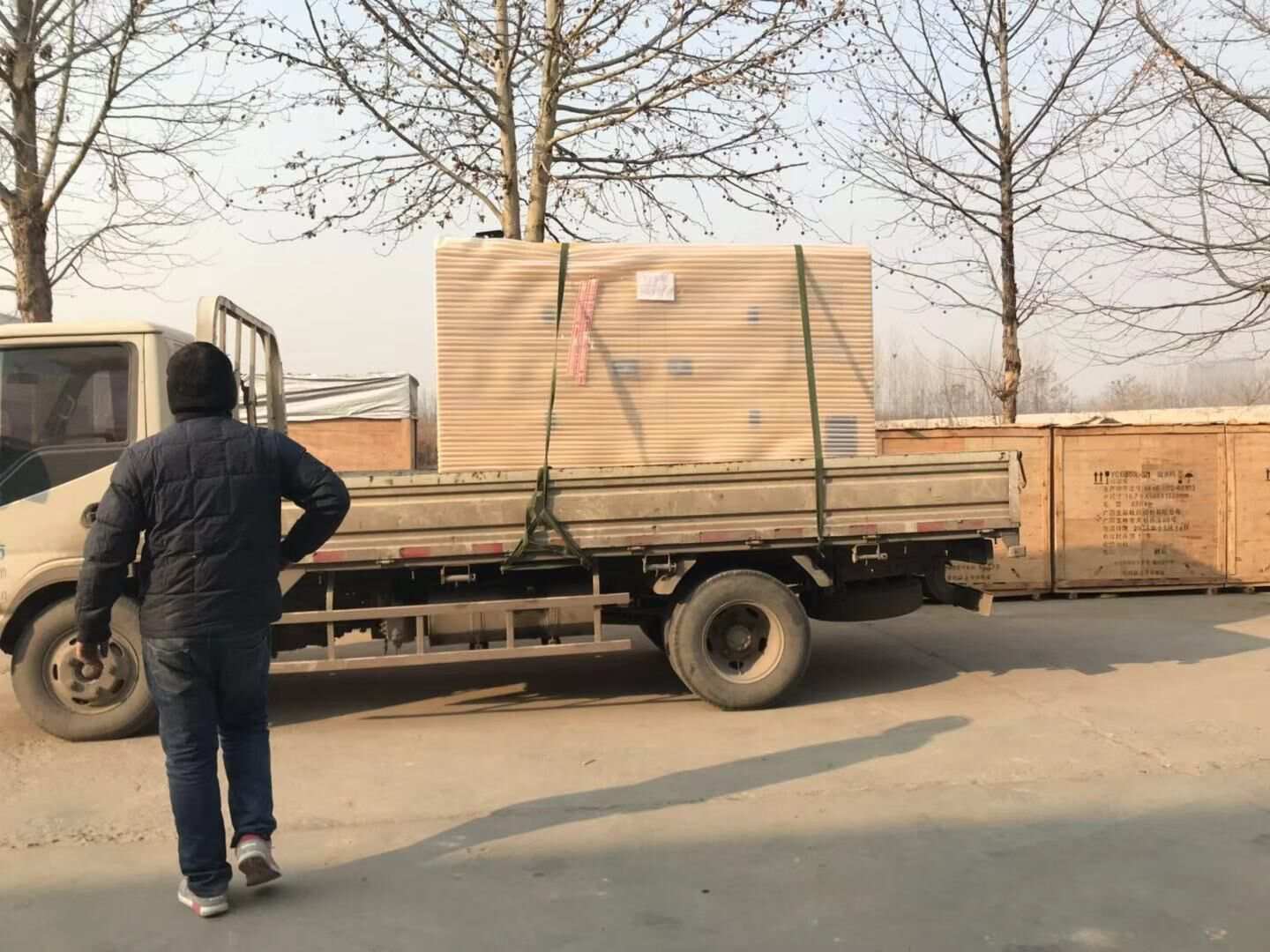 1月16日，北京馬先生從華全動力采購的24kw靜音型柴油發(fā)電機組已順利發(fā)往目的地