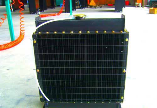 4月9日，彭先生訂購(gòu)的一臺(tái)6105AZLD水箱從華全動(dòng)力發(fā)往貴州